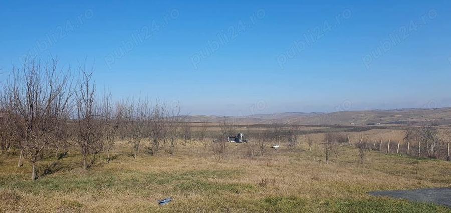 Teren de 3000 mp, în Boju