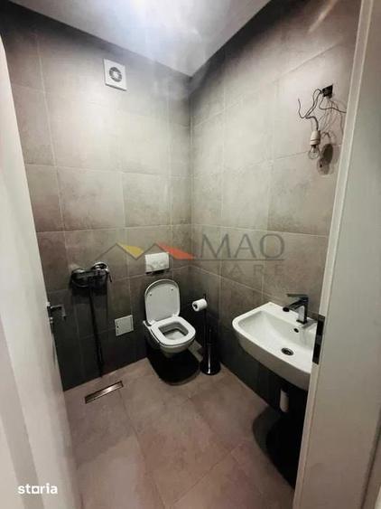 Apartament cu 4 camere decomandat în Libertății
