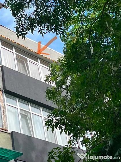 Apartament cu 4 camere semidecomandat în Crihala