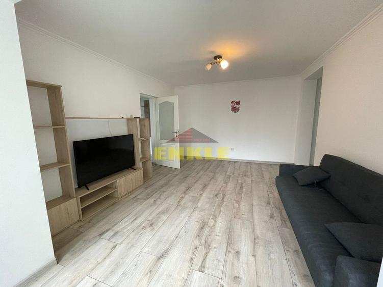 Apartament cu 2 camere semidecomandat în Central