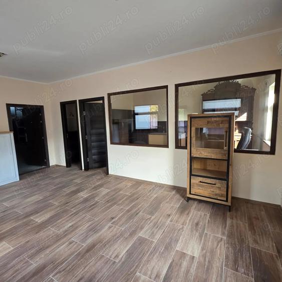 Spațiu comercial, de 550 mp, în Central
