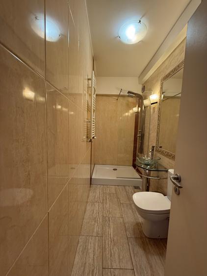 Apartament cu 2 camere semidecomandat, mobilat în Unirii