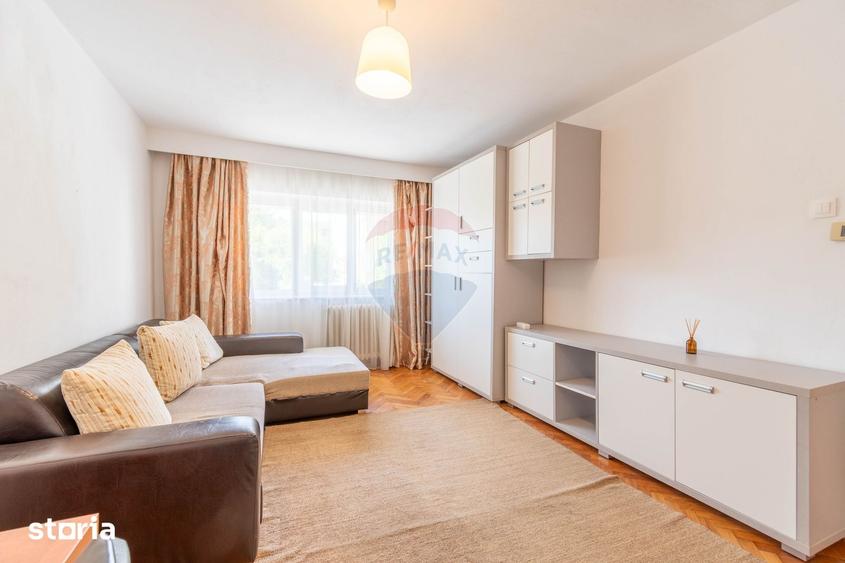 Apartament cu 3 camere decomandat în Zorilor
