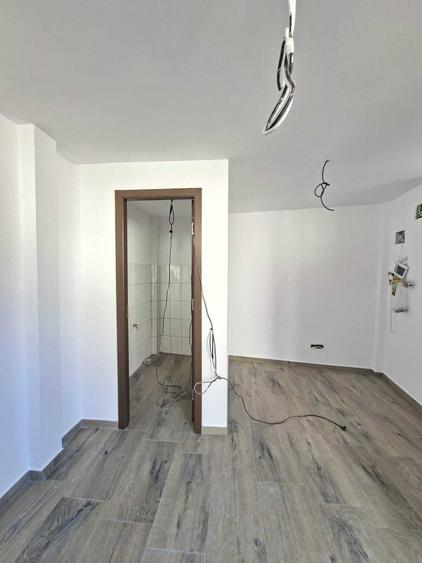 Spațiu comercial, de 18 mp, în Ultracentral