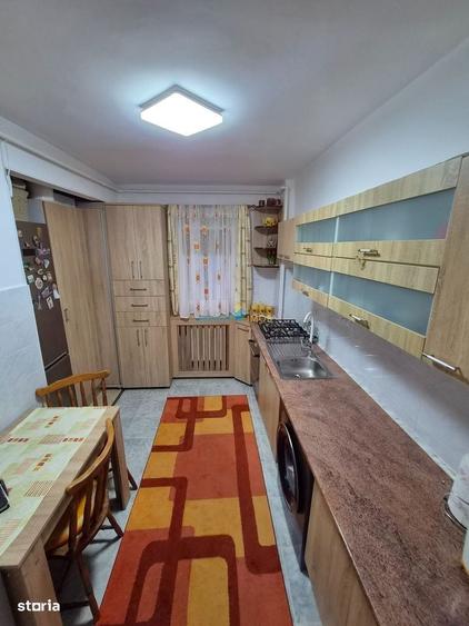 Apartament cu 2 camere decomandat în Energiei