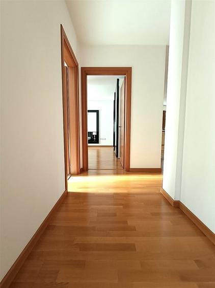 Apartament cu 5 camere decomandat, mobilat în Zorilor