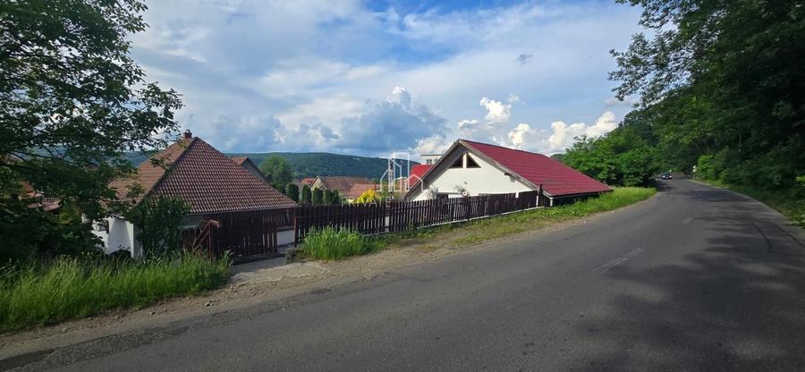 Spațiu comercial, de 312 mp, în Est