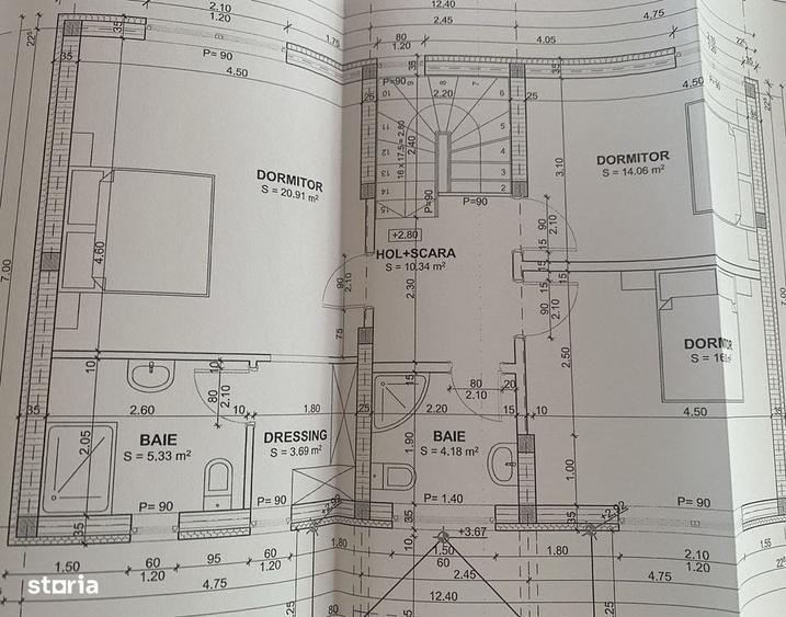 Casă cu 4 camere în Rădaia