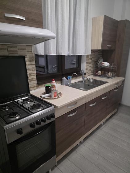 Apartament cu 3 camere decomandat în Ostroveni