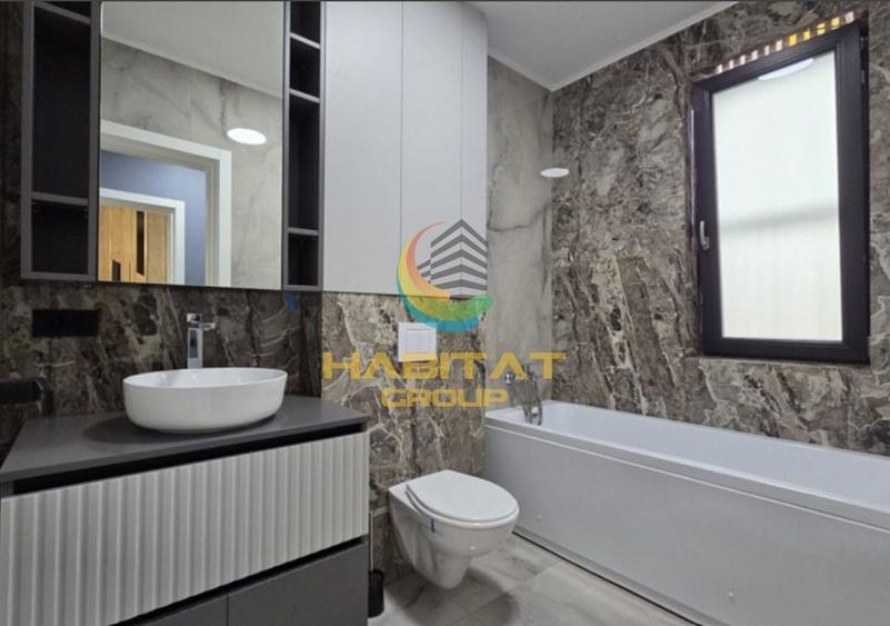 Casă cu 4 camere cu Canalizare în Est