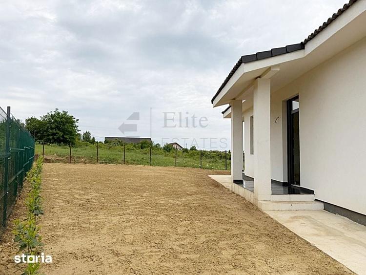 Casă cu 3 camere decomandat cu Teren 350 Mp în Paleu