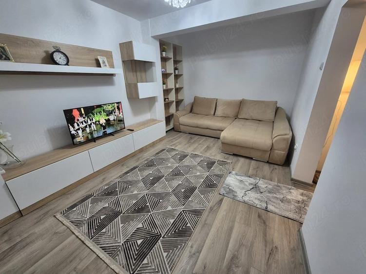 Garsonieră decomandată în Central