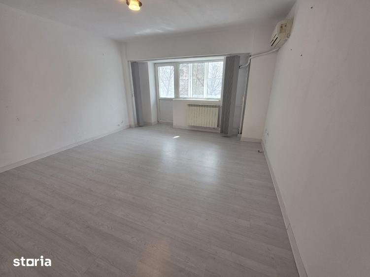 Apartament cu 2 camere decomandat în Decebal