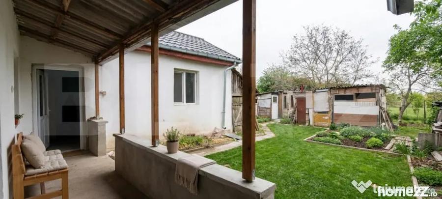 Casă cu 3 camere cu Teren 150 Mp în Central