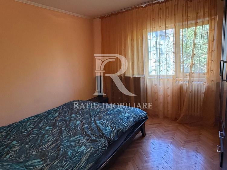Apartament cu 2 camere decomandat, mobilat în Dacia