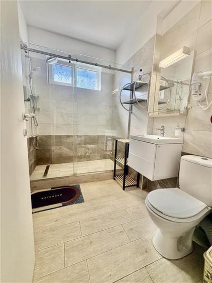 Apartament cu 2 camere decomandat, mobilat în Est
