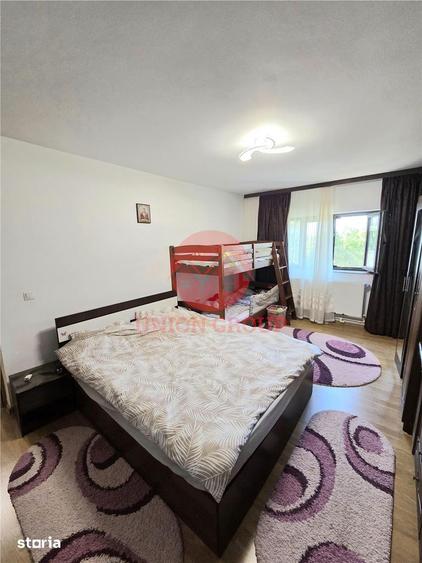 Apartament cu 3 camere, mobilat în Sud