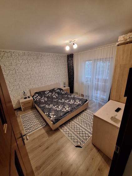 Apartament cu 2 camere decomandat în Eremia