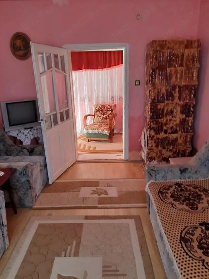 Casă cu 9 camere în Comorâște