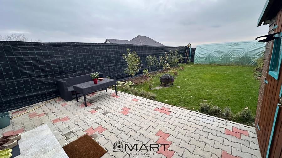 Casă cu 4 camere cu Teren 250 Mp în Șura Mică