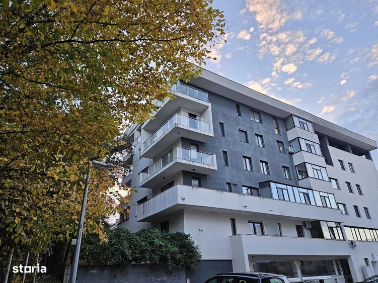 Apartament cu 3 camere decomandat în Găvana