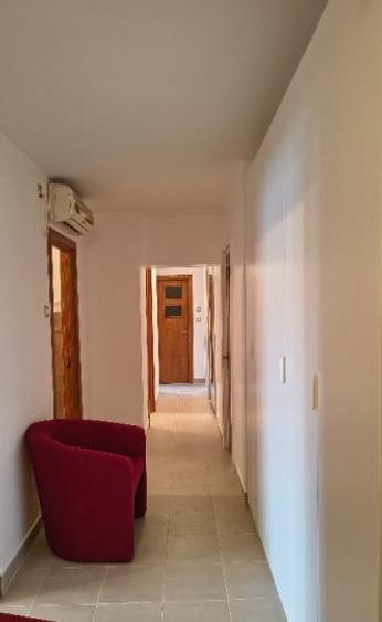 Apartament cu 3 camere decomandat, mobilat în 1 Mai