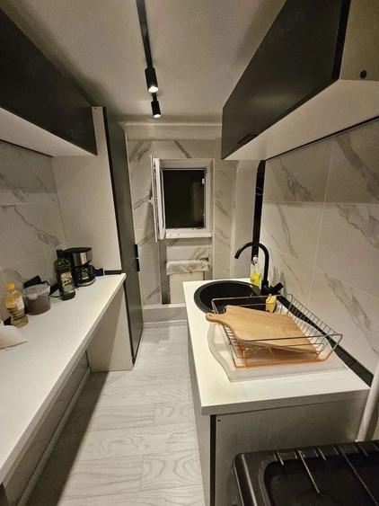 Apartament cu 2 camere semidecomandat în P-ța Romană