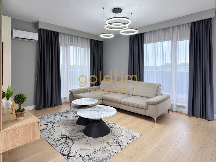 Apartament cu 4 camere semidecomandat, mobilat în Băneasa