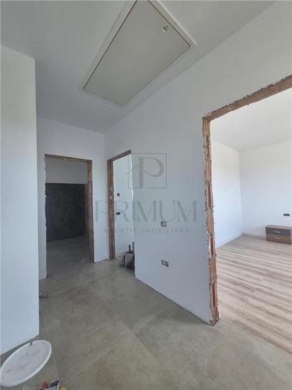 Duplex cu 4 camere cu Canalizare în Moșnița Nouă