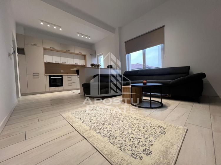 Apartament cu 2 camere semidecomandat în Ghiroda