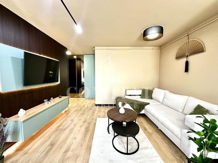 Apartament cu 2 camere semidecomandat, mobilat în Florești