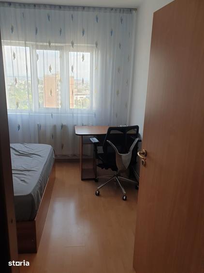 Apartament cu 2 camere decomandat în Vest