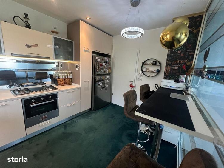 Apartament cu 4 camere în Central