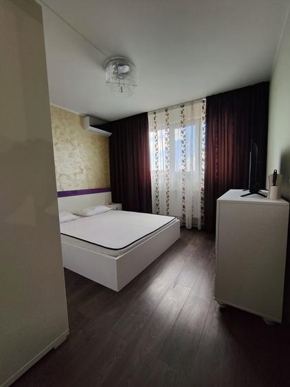 Inchiriez apartament cu 2 camere strada Brailei zona banci - 1
