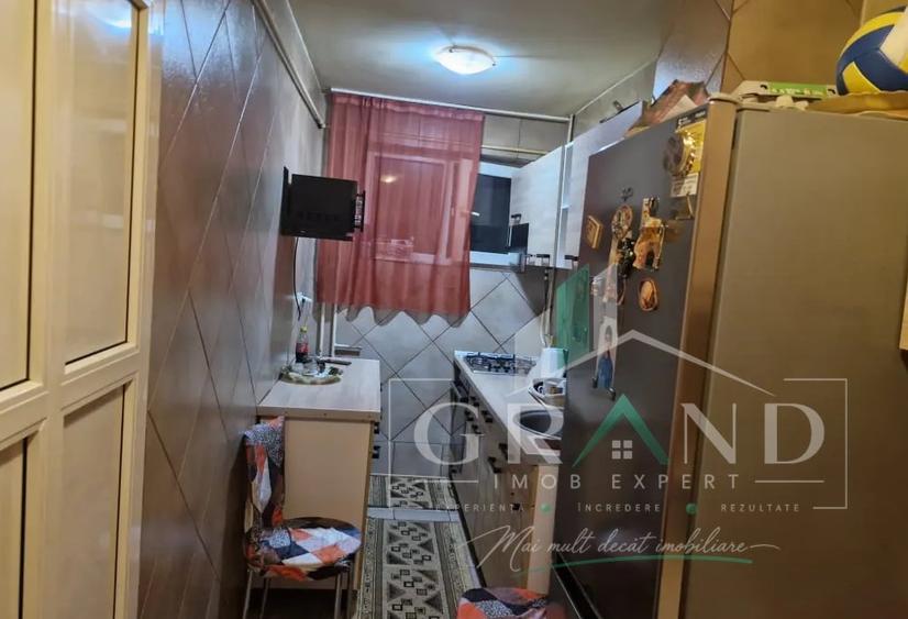 Apartament cu 2 camere semidecomandat, mobilat în Mănăștur