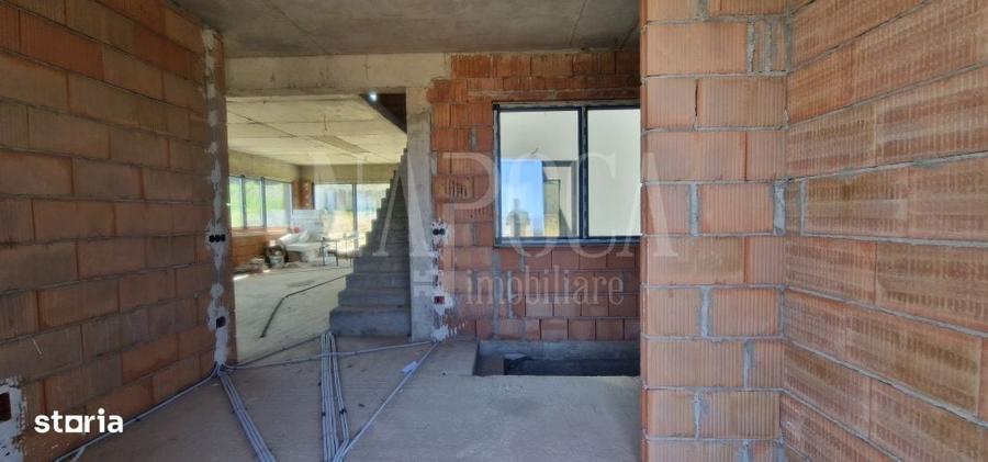 Casă cu 4 camere în Central