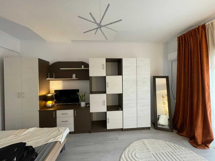 Apartament cu 2 camere semidecomandat în Florești