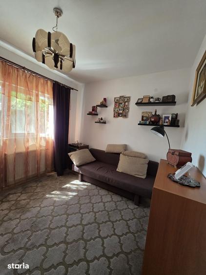 Casă cu 5 camere cu Teren 932 Mp în Giroc