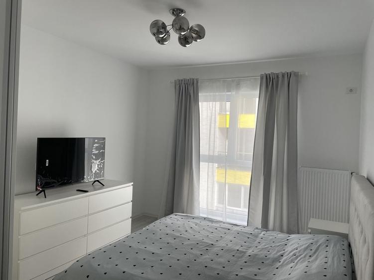 Apartament cu 2 camere decomandat în Titan