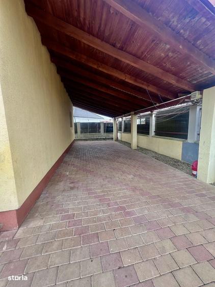 Casă cu 4 camere cu Teren 358 Mp în Unirea