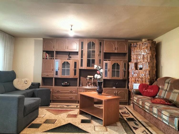 Casă cu 5 camere cu Teren 1000 Mp în Central