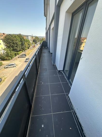 Vand apartament str Retezatului 2 - 4