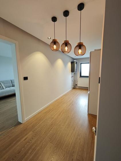 Apartament cu 3 camere decomandat în Bartolomeu