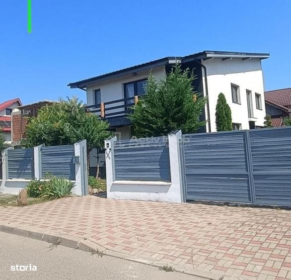 Casă cu 4 camere cu Teren 300 Mp în Central