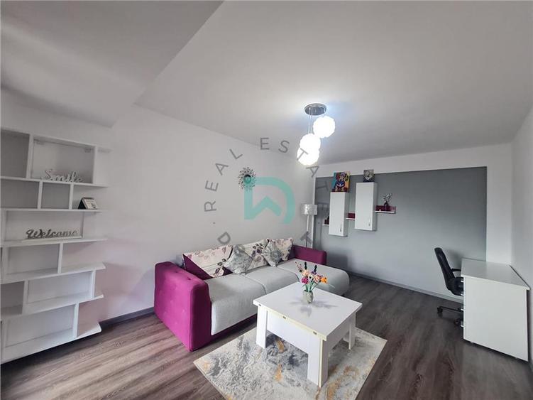 Apartament cu 2 camere decomandat, mobilat în Tractorul