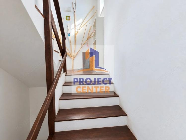 Casă cu 4 camere cu Teren 581 Mp în Golești (Ștefănești)
