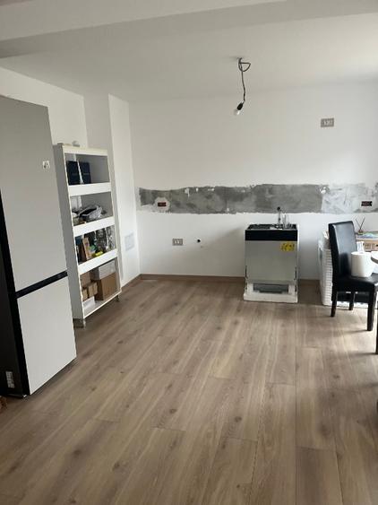 Casă individuală cu 5 camere cu Garaj în Vidra