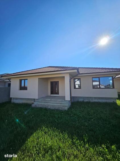 Casă cu 3 camere cu Teren 650 Mp în Burdea