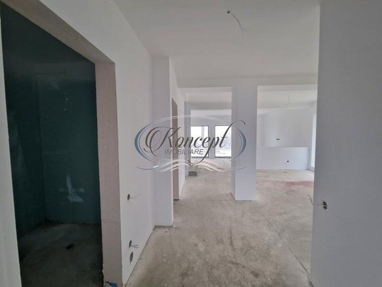 Duplex cu 6 camere cu Canalizare în Feleacu