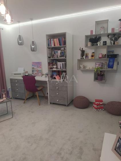 Duplex cu 5 camere cu Canalizare în Europa